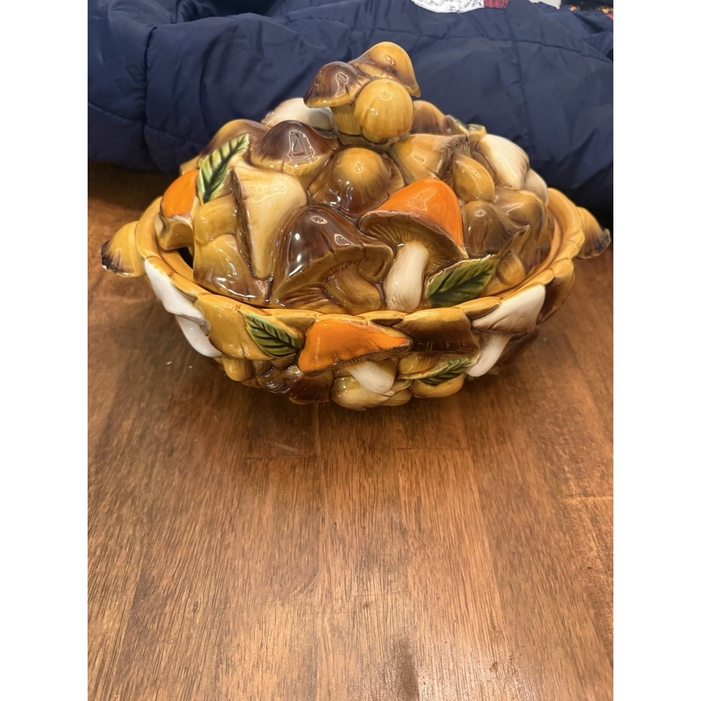 Retro VTG 1970s mushroom tureen No Ladle Likely Arnels Or Similar HTF Rare